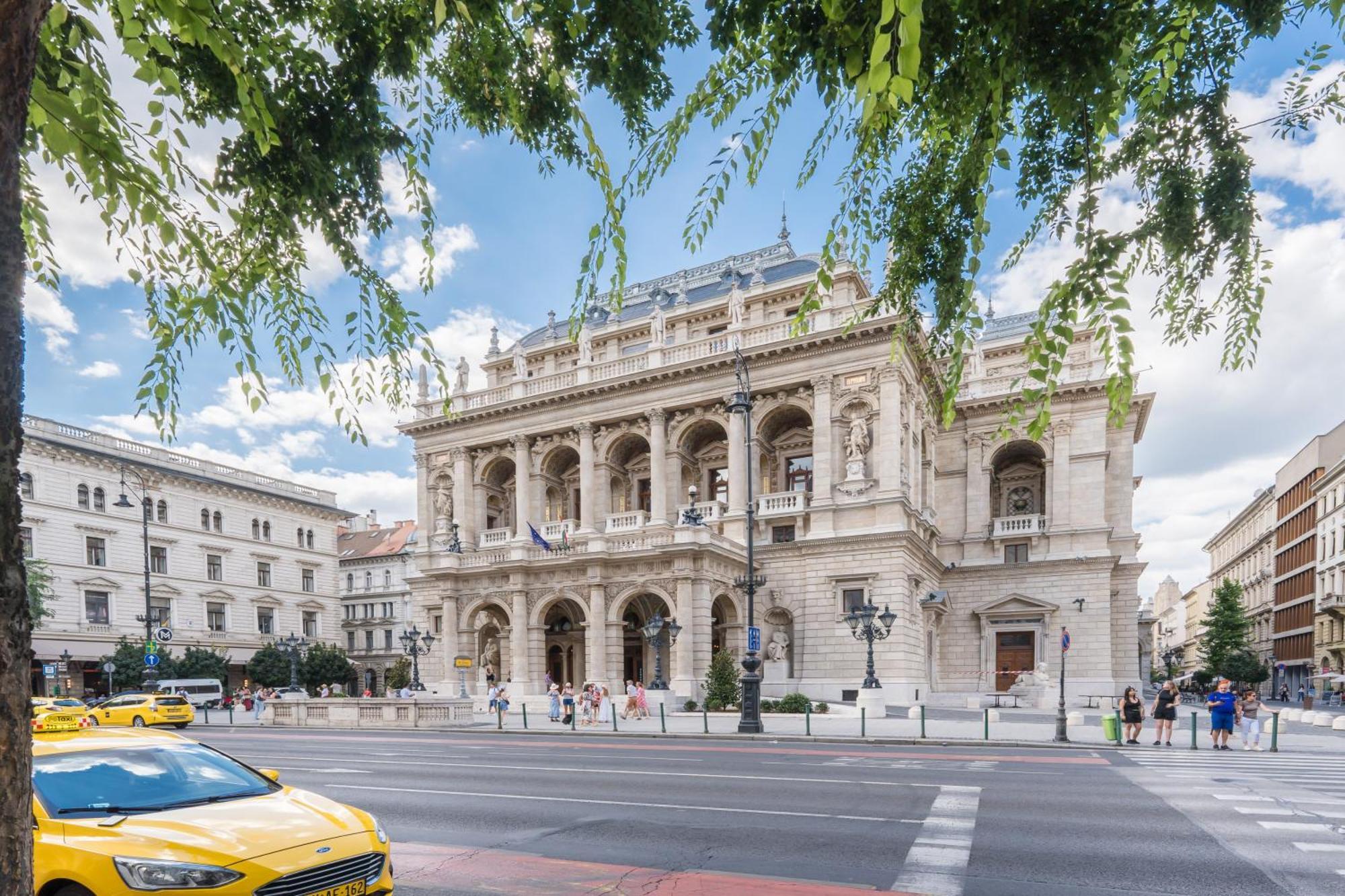 Westend Apartment Budapest Luaran gambar